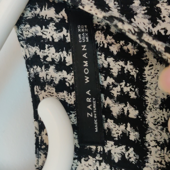 Zara plaid mini dress with cool bell sleeves - Picture 3 of 7